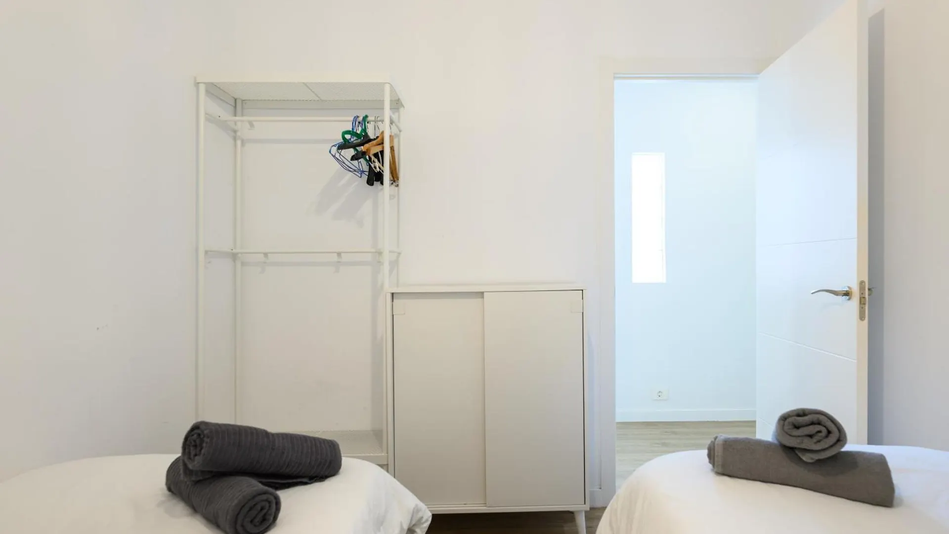 לאס פאלמס דה גראן קנאריה Hjs Plaza Suites Apartments II 0*, לאס פאלמס דה גראן קנאריה ספרד